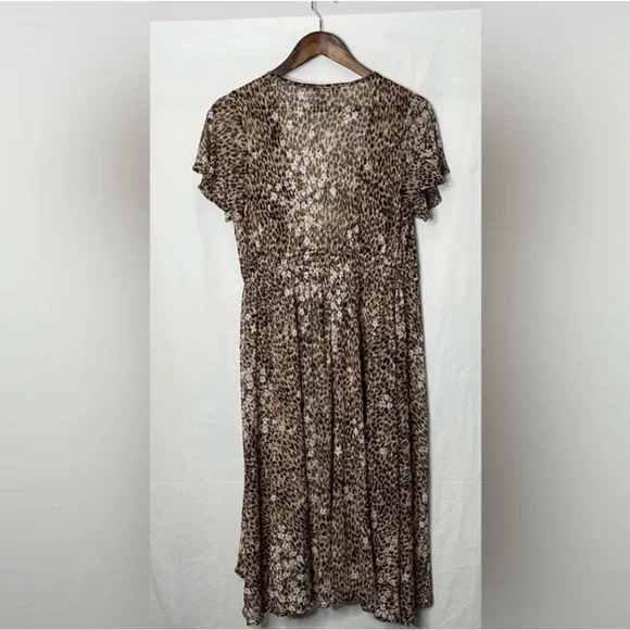 American rag - animal print blouse- size : large - Picture 2 of 6